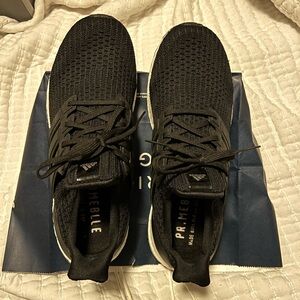Women’s Adidas Ultraboost 4.0 DNA